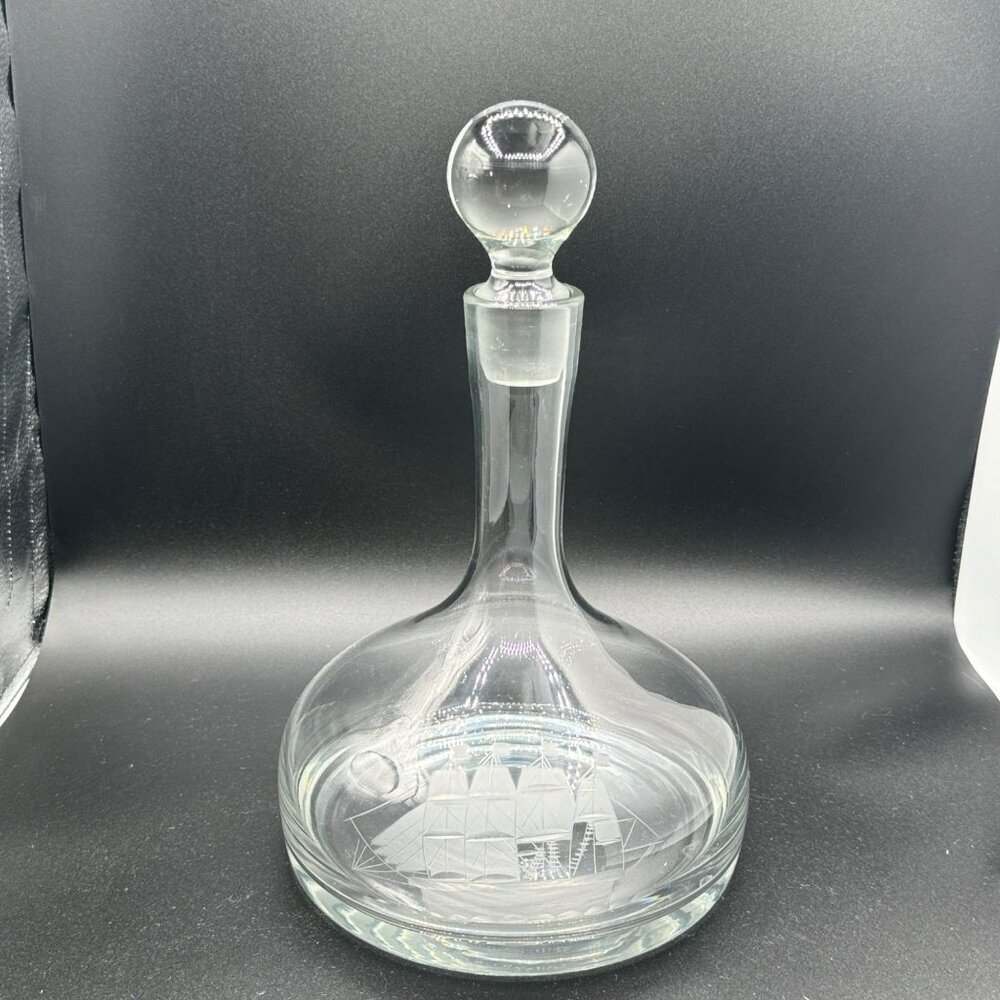 Vintage Toscany Etched Crystal Clipper Ship Decanter With Stopper Show Stopper